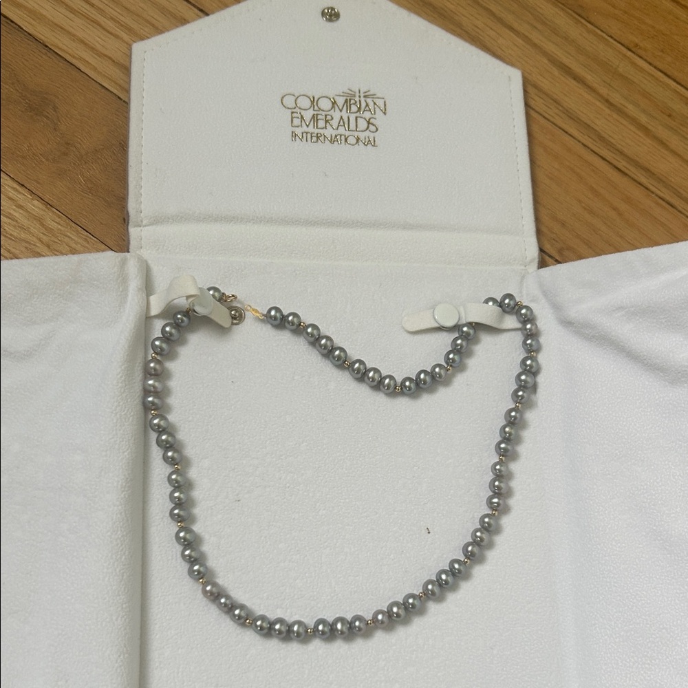 Pearl necklace